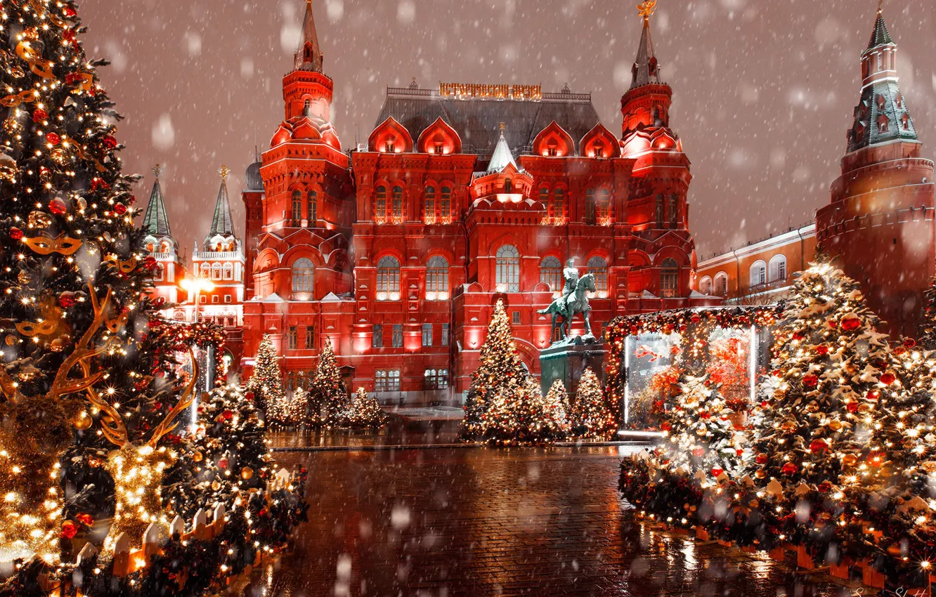 Wallpaper Moscow, Christmas tree, the Kremlin wall, Sergey Shatskov ...