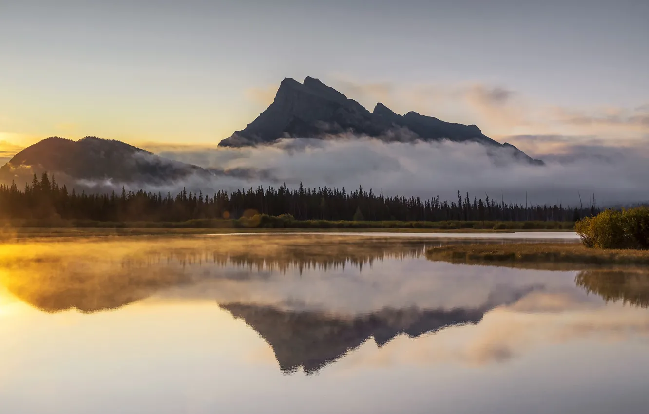 Photo wallpaper Canadian Rockies, Vermilion Lakes, Morning Mist