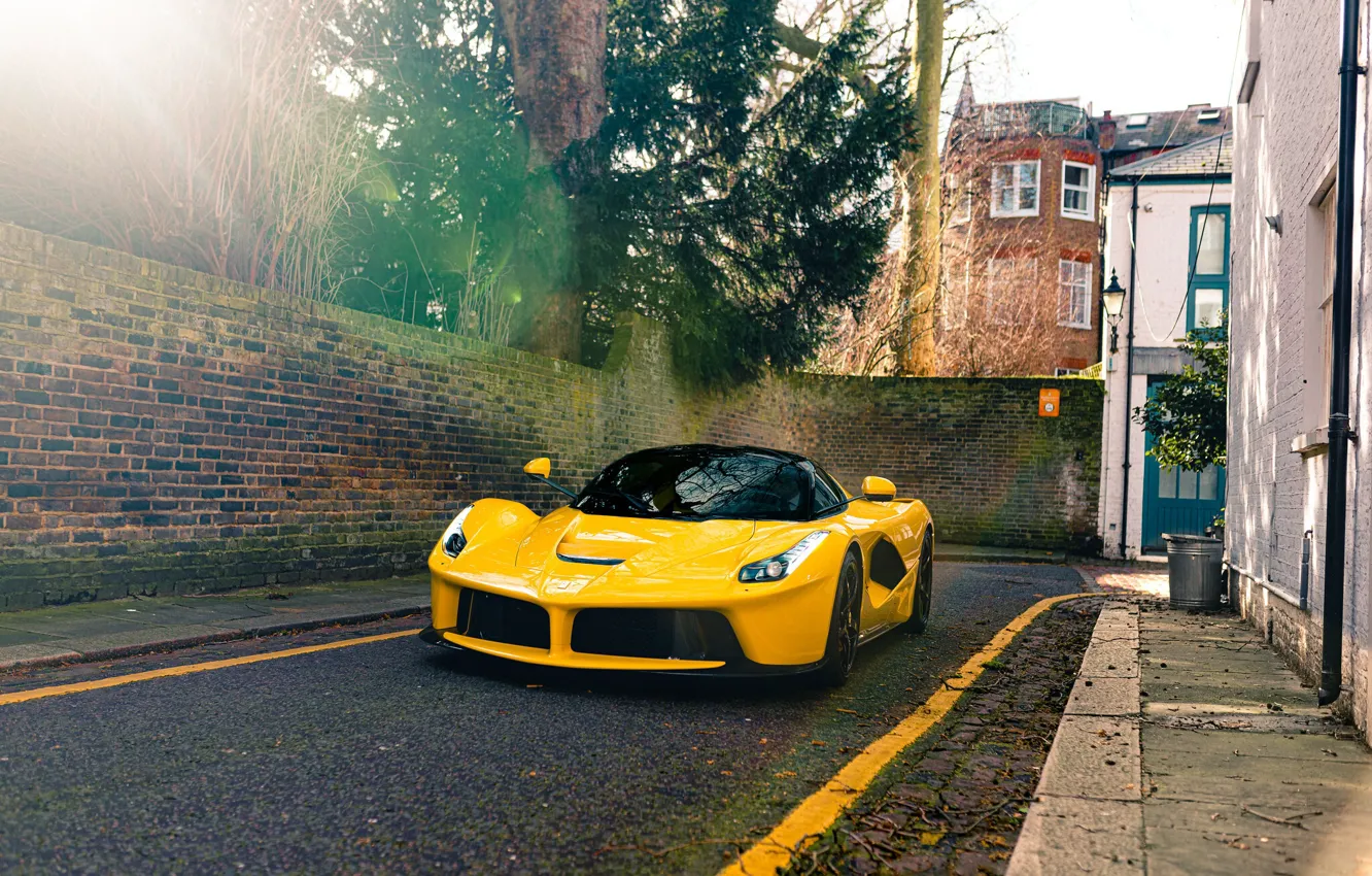 Photo wallpaper Ferrari, Black, Yellow, LaFerrari