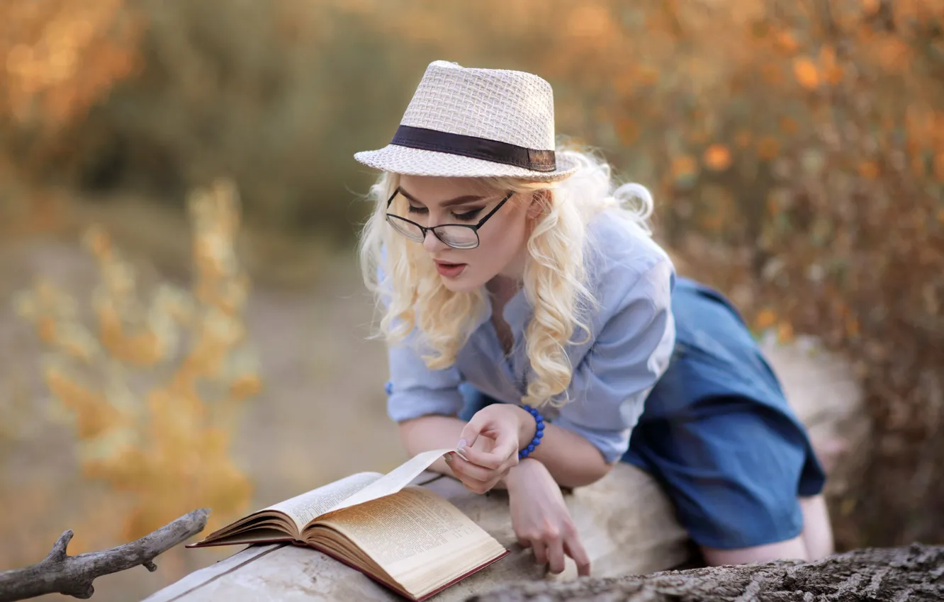 Photo wallpaper girl, pose, hat, glasses, blonde, book, log, bokeh, reading, Murat Kojahmetov