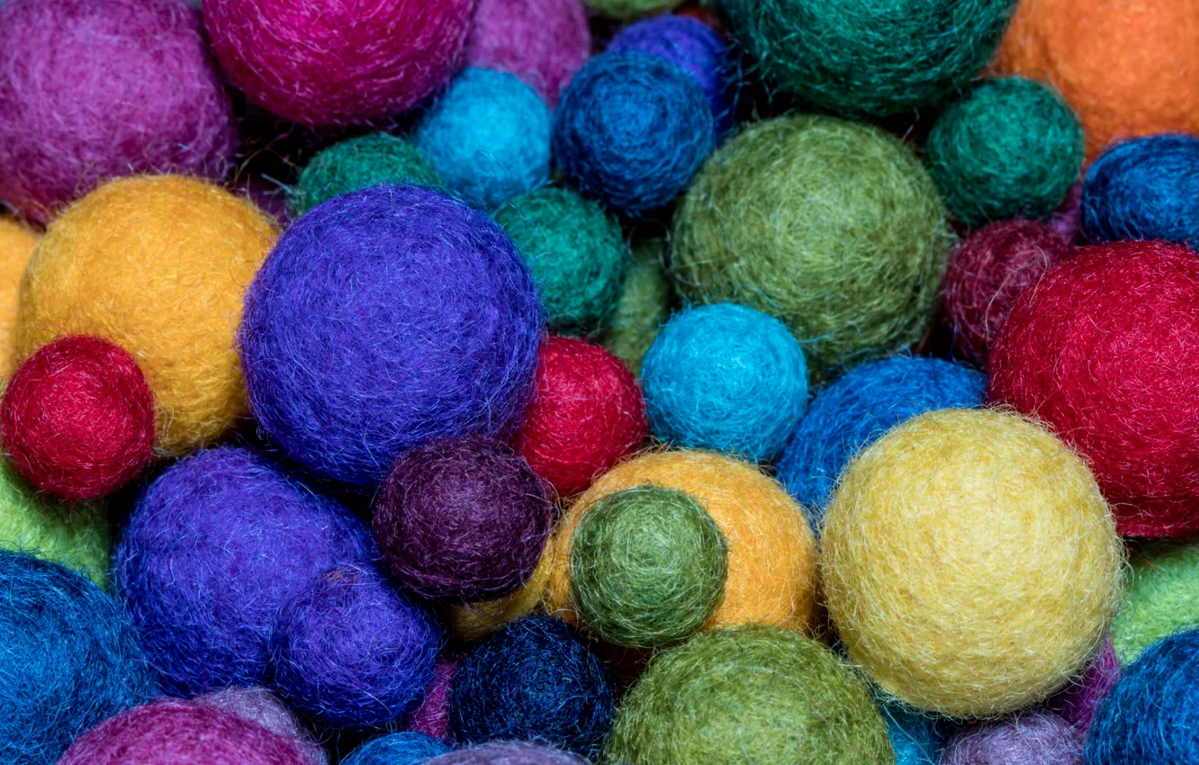 Photo wallpaper macro, colorful, felt balls